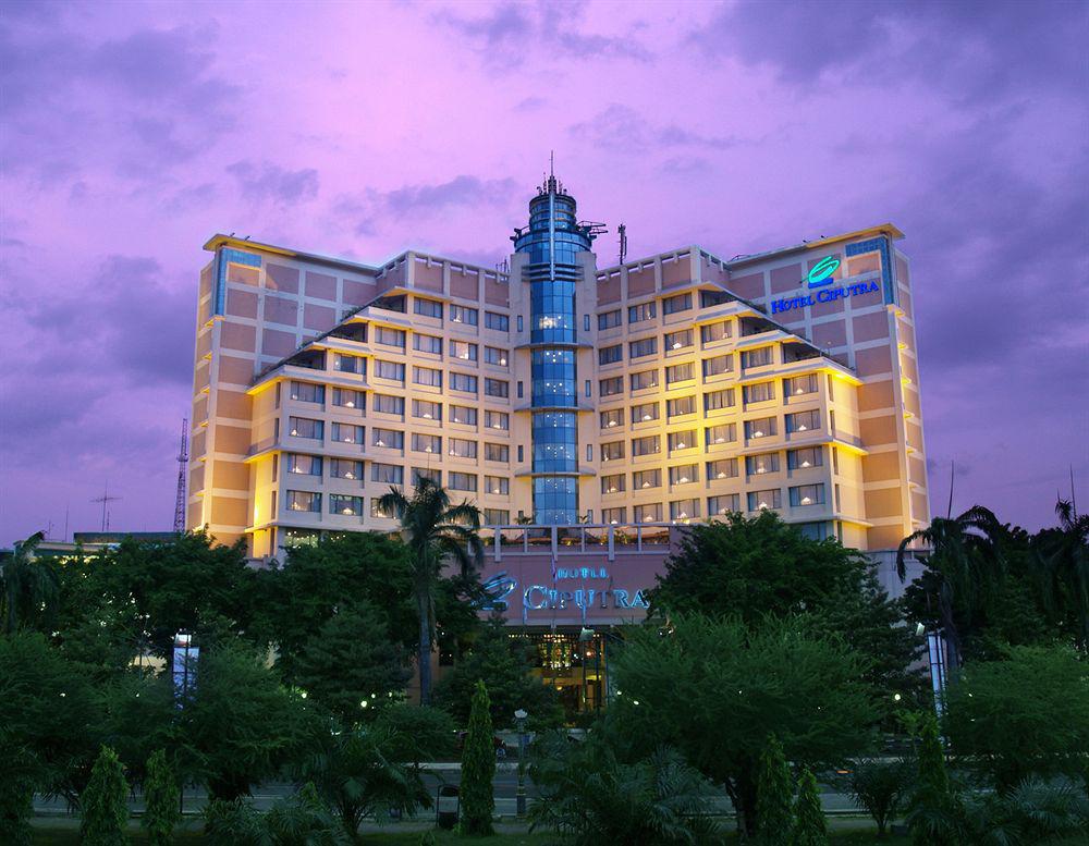 Hotel Ciputra Semarang Managed By Swiss-Belhotel International Esterno foto
